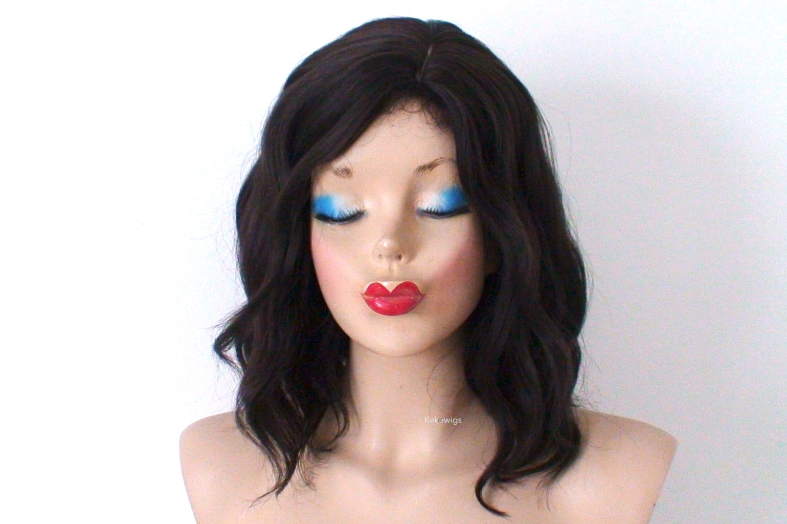 16' Brown Short Wavy Hair wig.