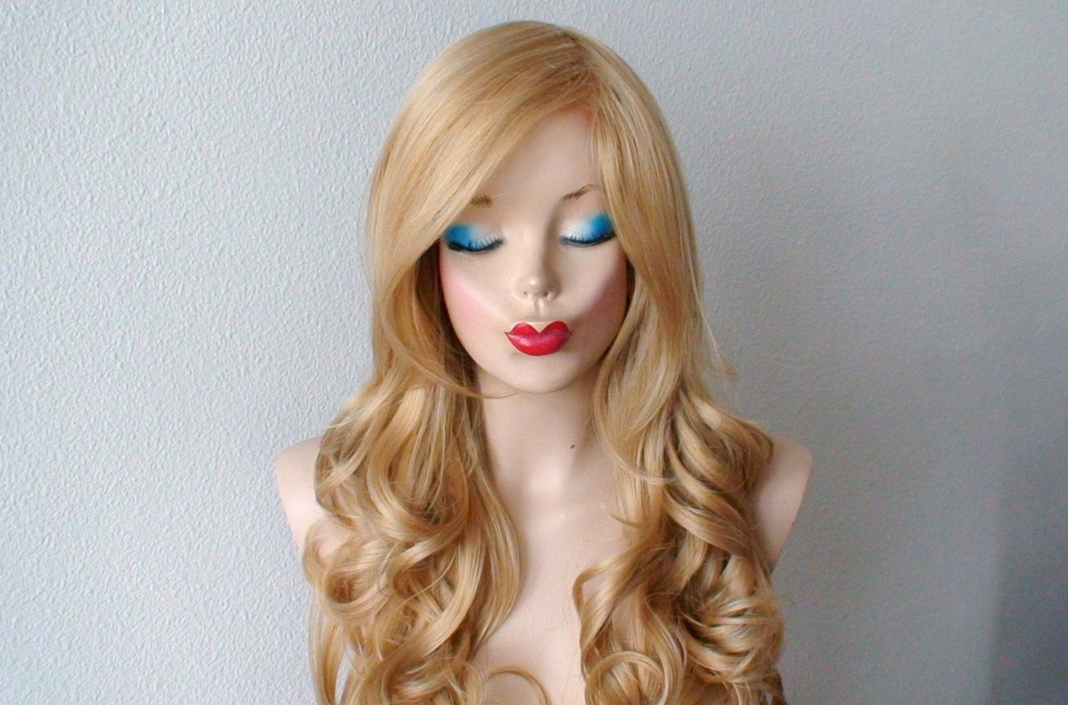 26" Golden Blonde Long Curly Hair Long Side Bangs Wig