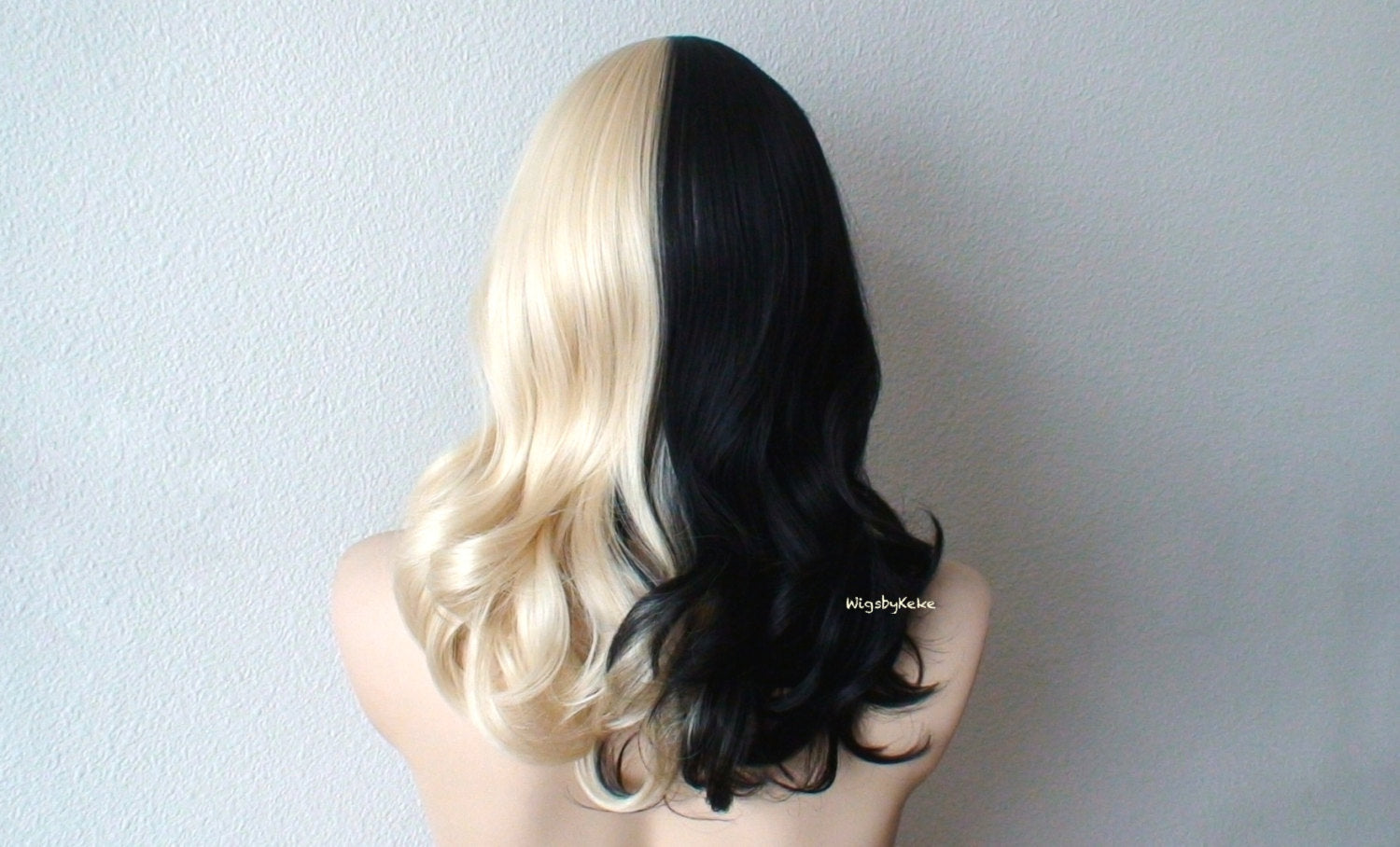 20" Blonde-Black Side by Side Short Wavy Hair with Bangs Wig