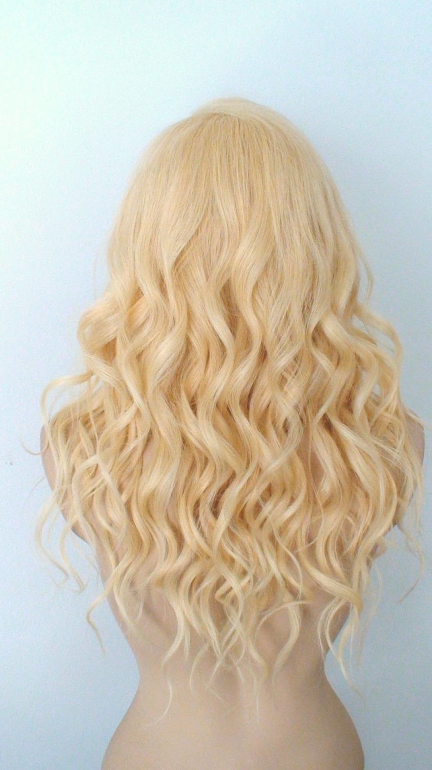 24" Blonde Human Hair Wavy Hairstyle Wig.