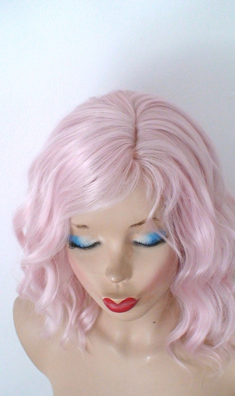 16" Pastel Pink Short Wavy Hair with Side Bangs Wig