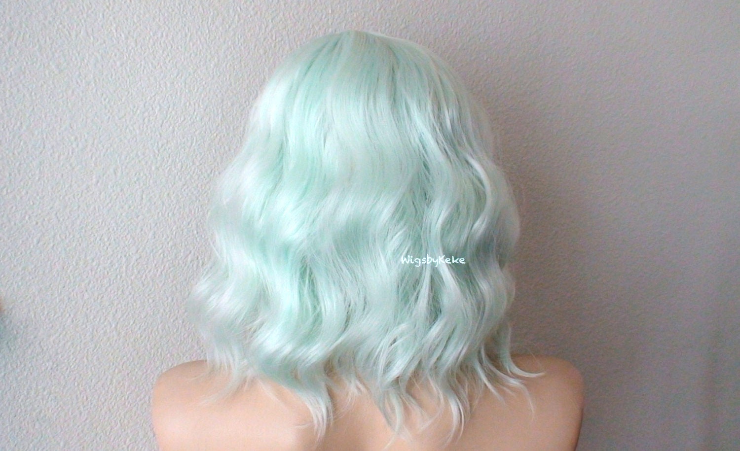 16" Pastel Mint Short Wavy Hairstyle Wig