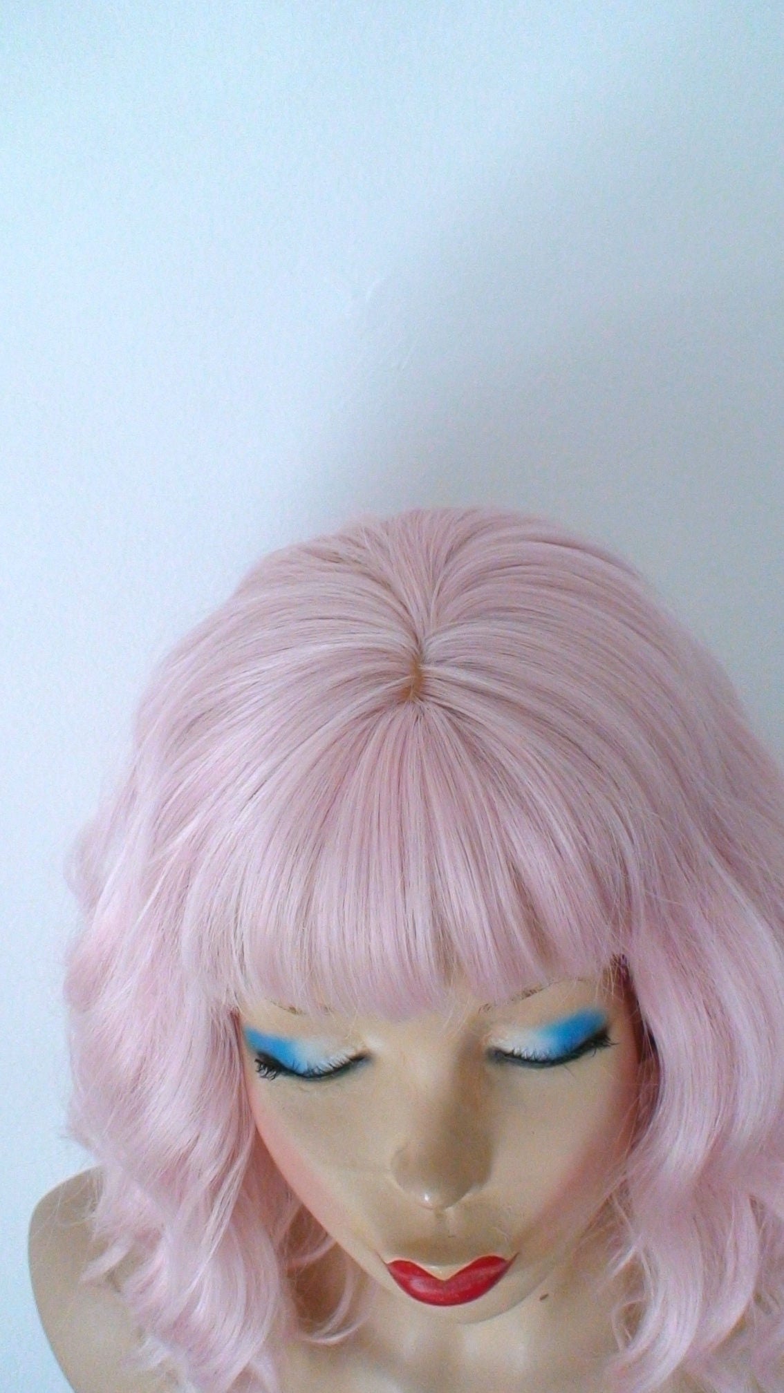 16" Pastel Pink Short Wavy Hair with bangs Wig