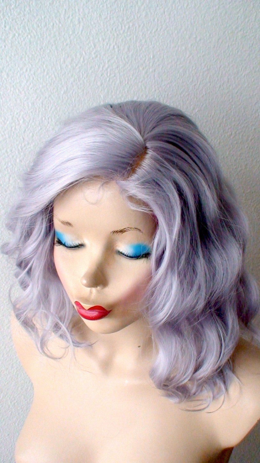 16" Pastel Lavender Gray Short Wavy Hairstyle Wig