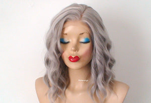 16" Lace Front Gray Short Wavy Hair Wig