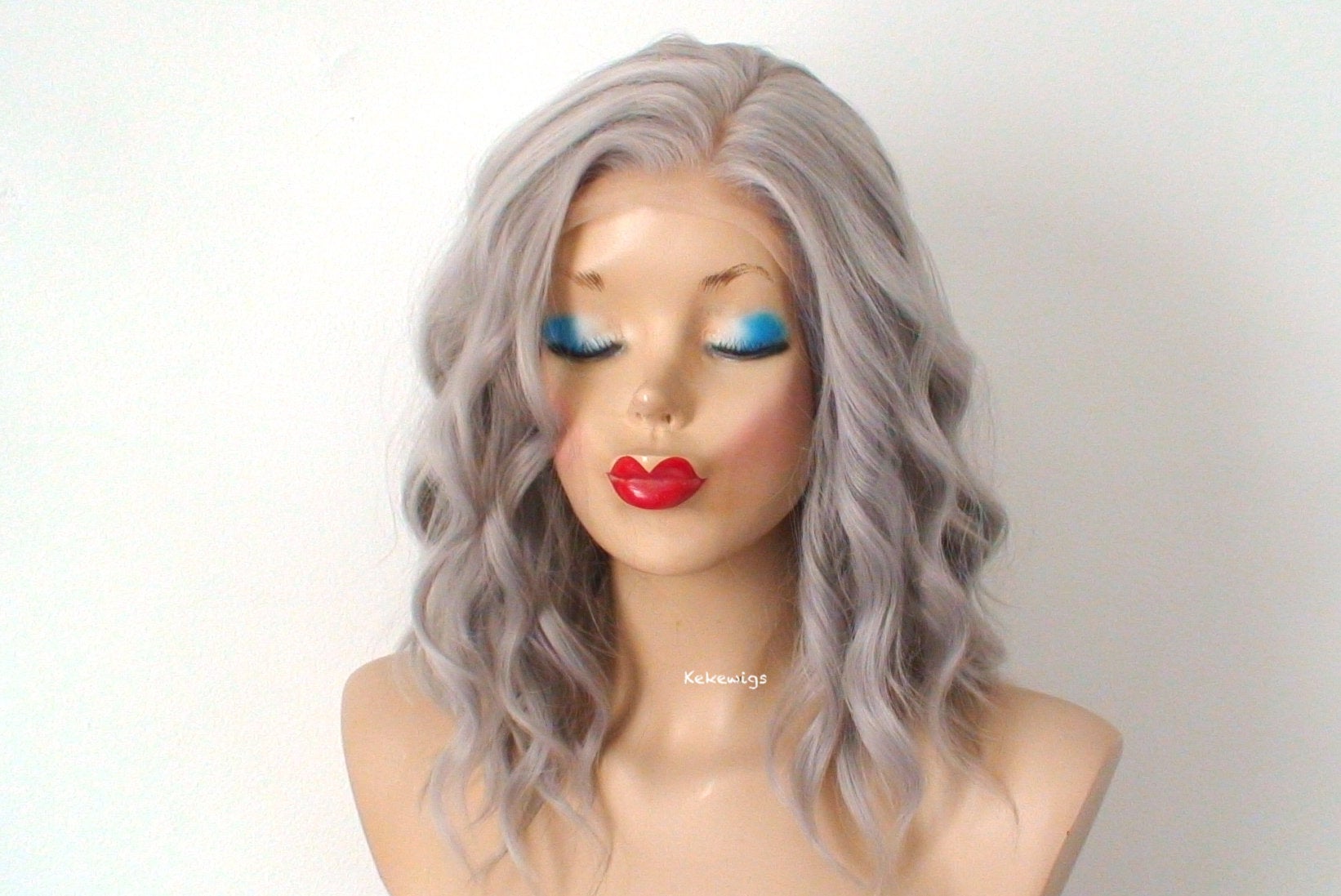 16" Lace Front Gray Short Wavy Hair Wig