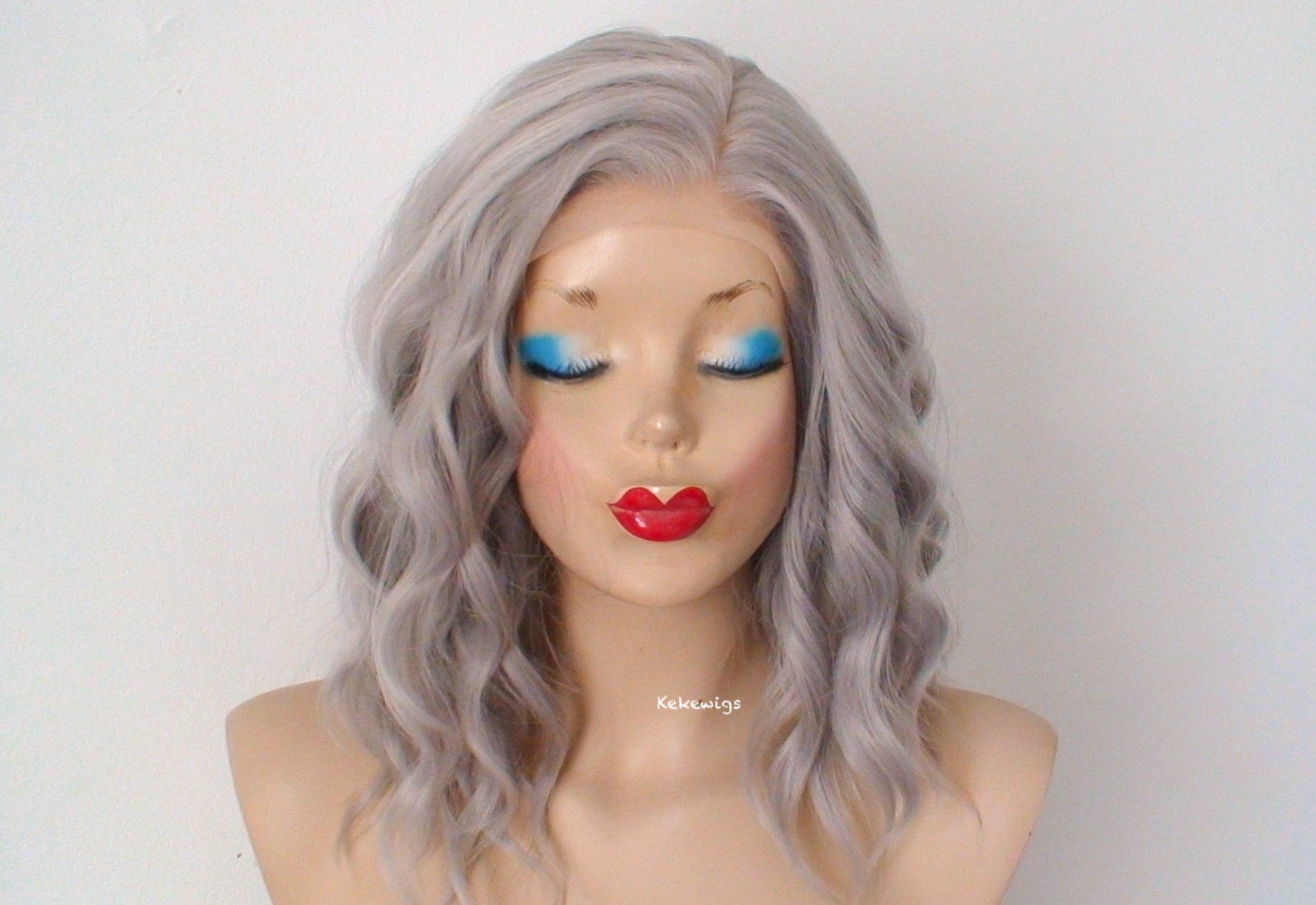 16" Lace Front Gray Short Wavy Hair Wig