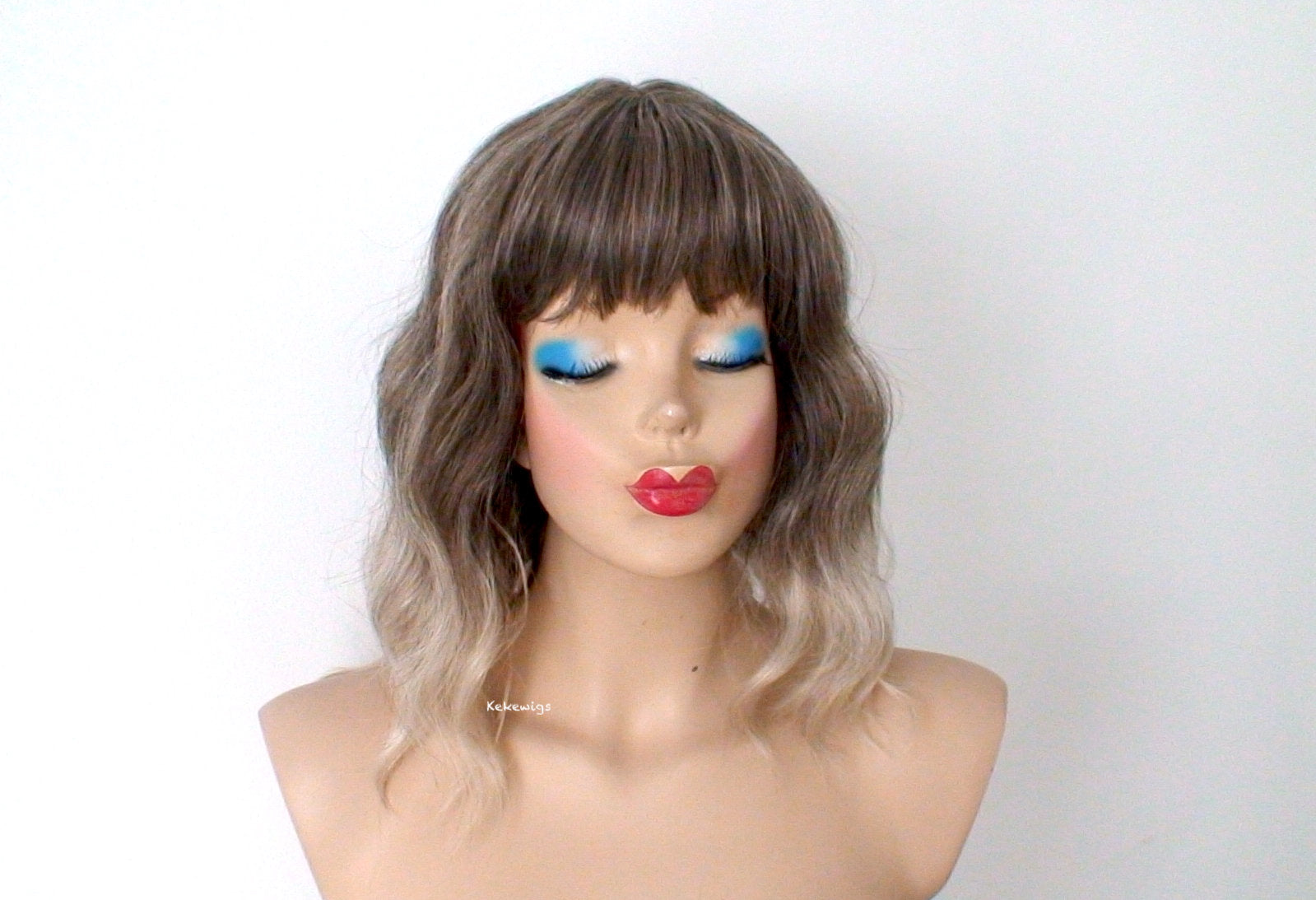 16" Brown Ash Blonde Ombre Short Wavy Hair with Bangs Wig