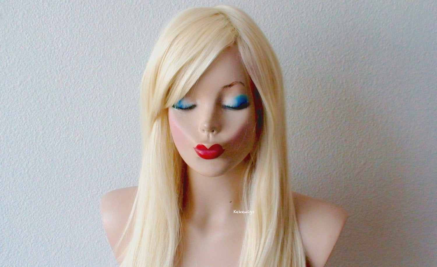 24" Blonde Straight Hair Side Bangs Wig