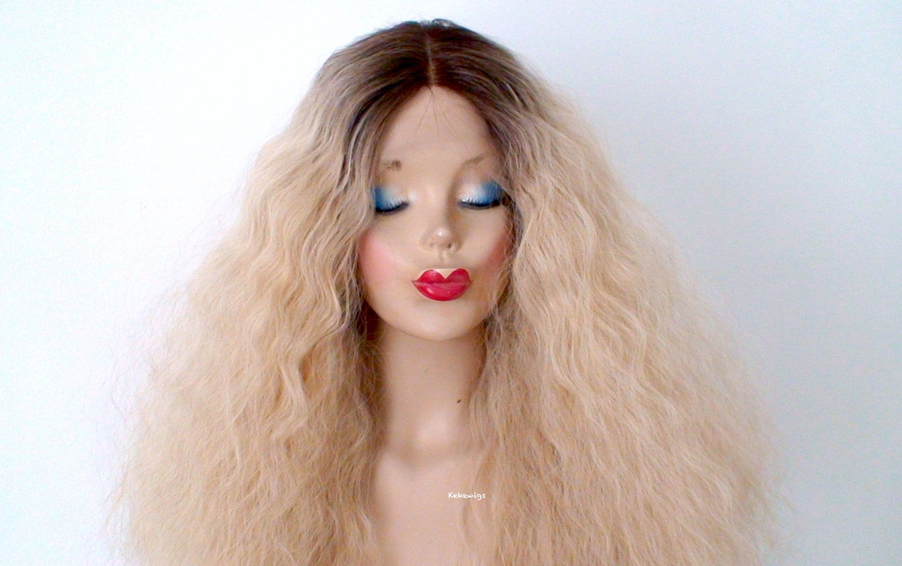 26" Lace Font Blonde Rooted Wavy Hairstyle Wig