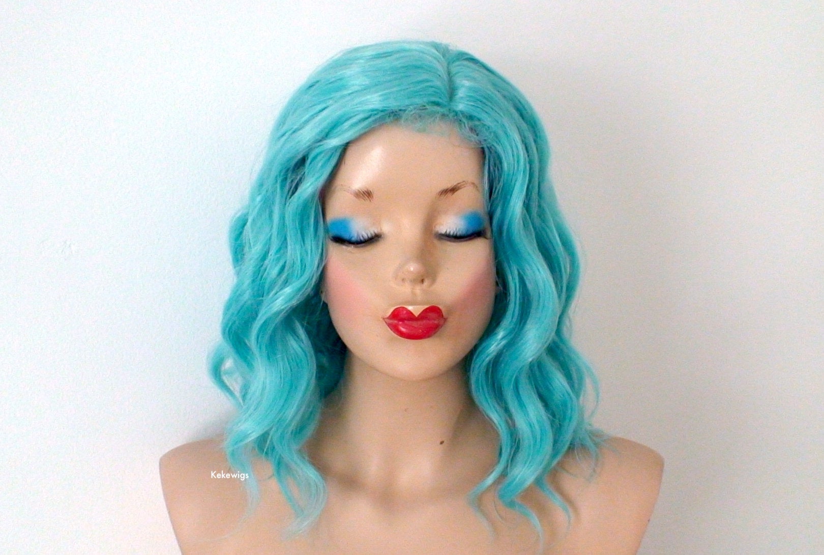 16" Pastel Turquoise Short Wavy Hair Wig