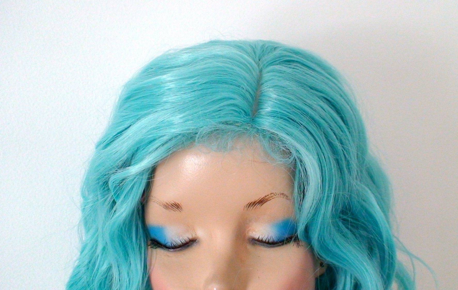 16" Pastel Turquoise Short Wavy Hair Wig