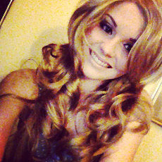 26" Blonde Long Curly Hair Long Side Bangs Wig.