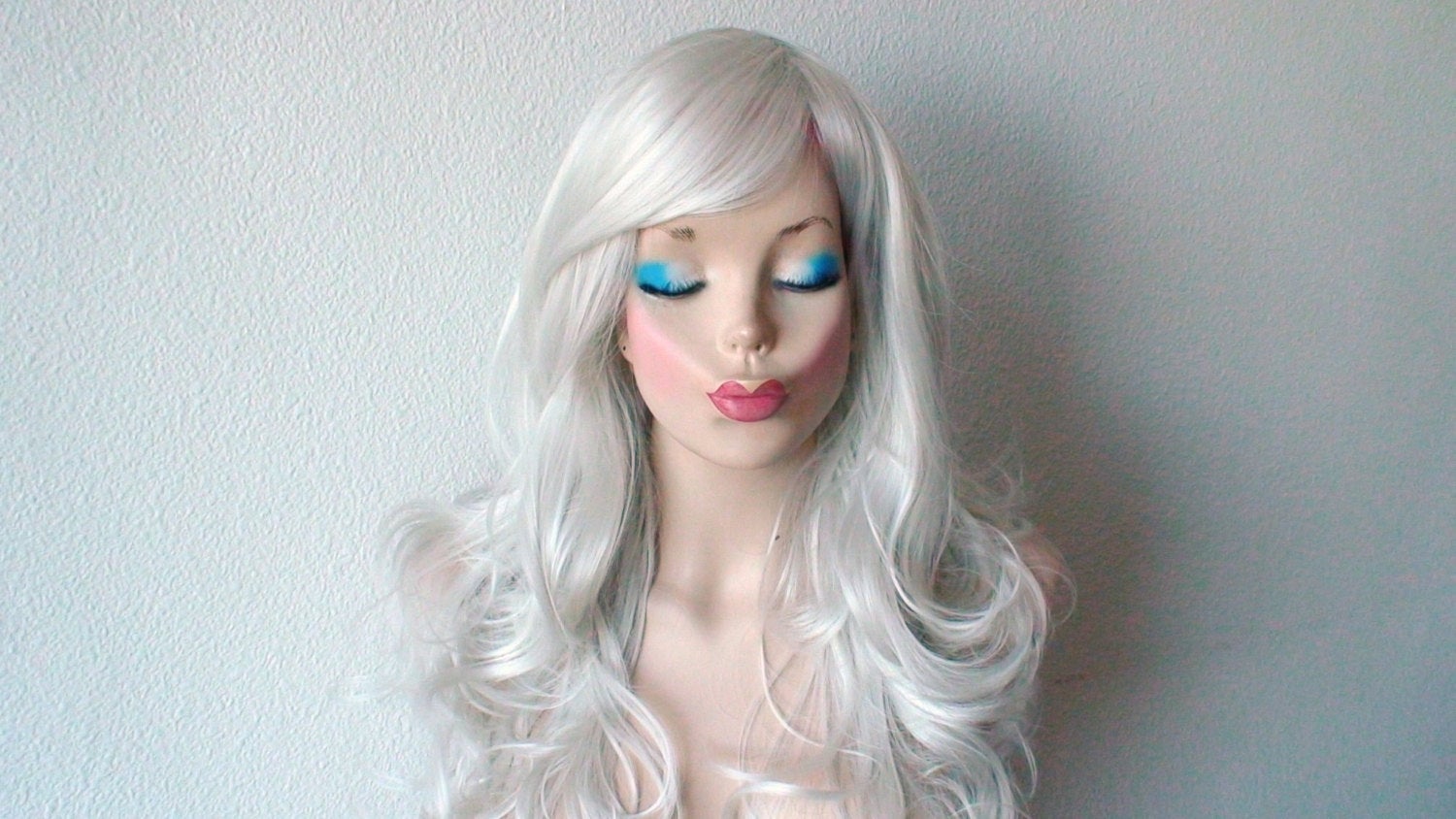 26" Bright Gray Long Curly Hair Long Side Bangs Wig