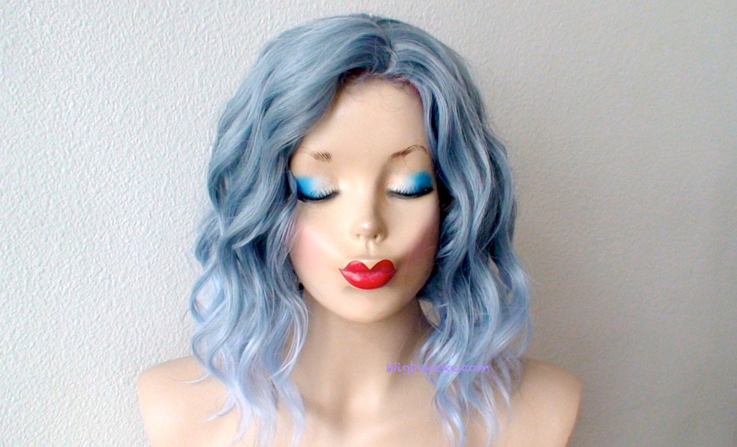 16" Pastel Blue Ombre Short Wavy Hairstyle Wig