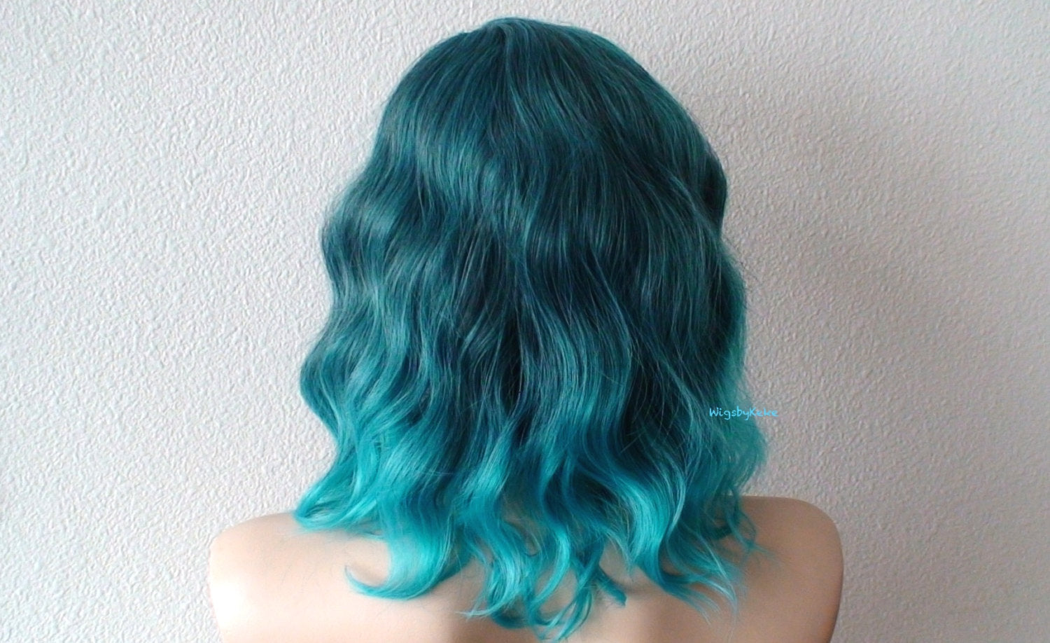 16" Pastel Teal Blue Ombre Short Wavy Hairstyle Wig