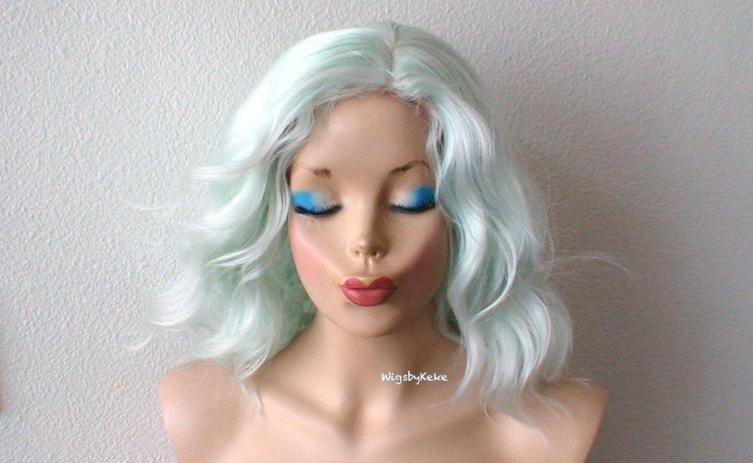 16" Pastel Mint Short Wavy Hairstyle Wig