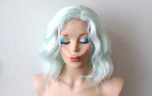 16" Pastel Mint Short Wavy Hairstyle Wig