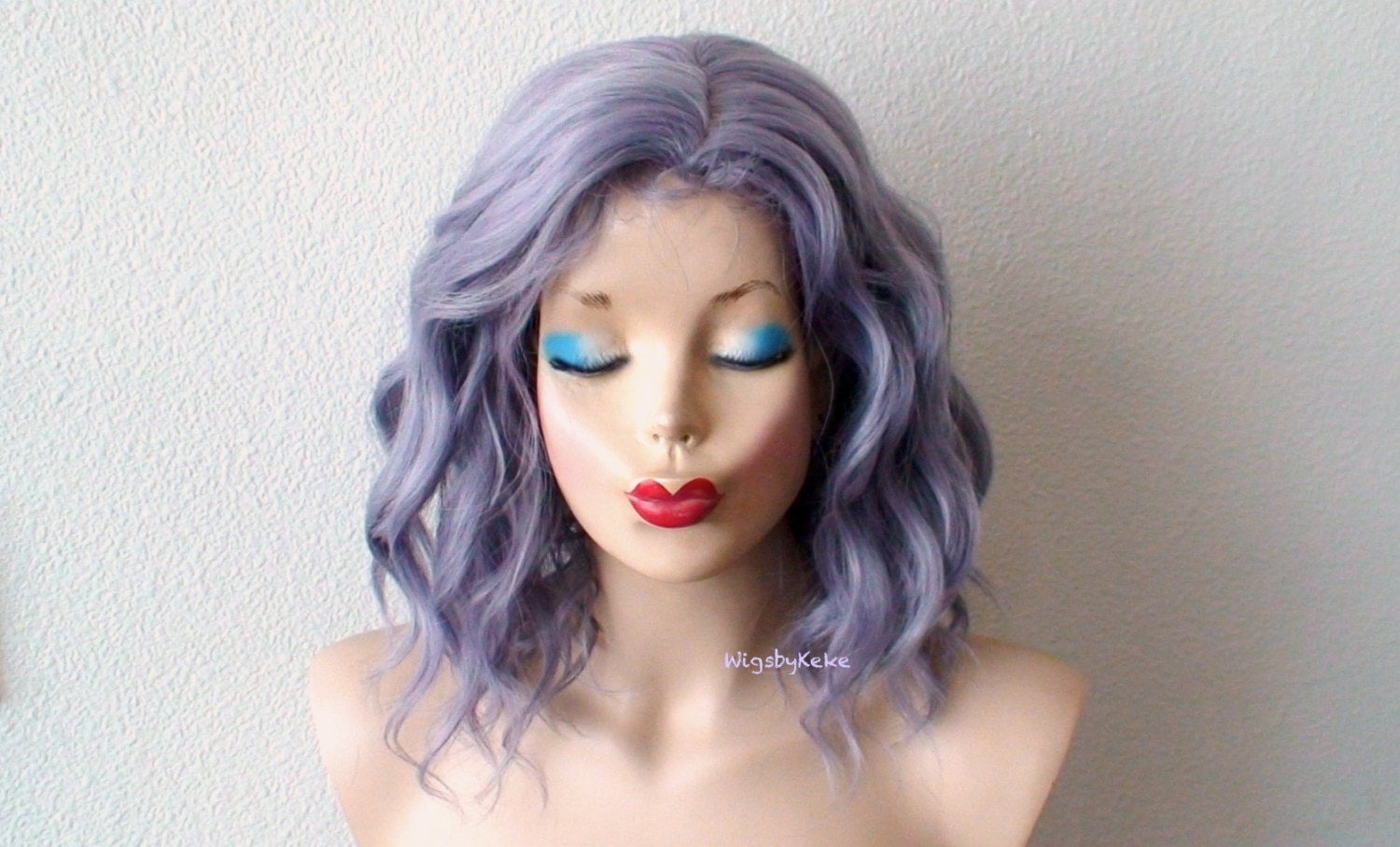 16" Pastel Dark Lavender Gray Short Wavy Hairstyle Wig.