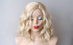 Load image into Gallery viewer, 16&quot; Lace Front - Lace part Blonde Short Wavy Hair Wig.
